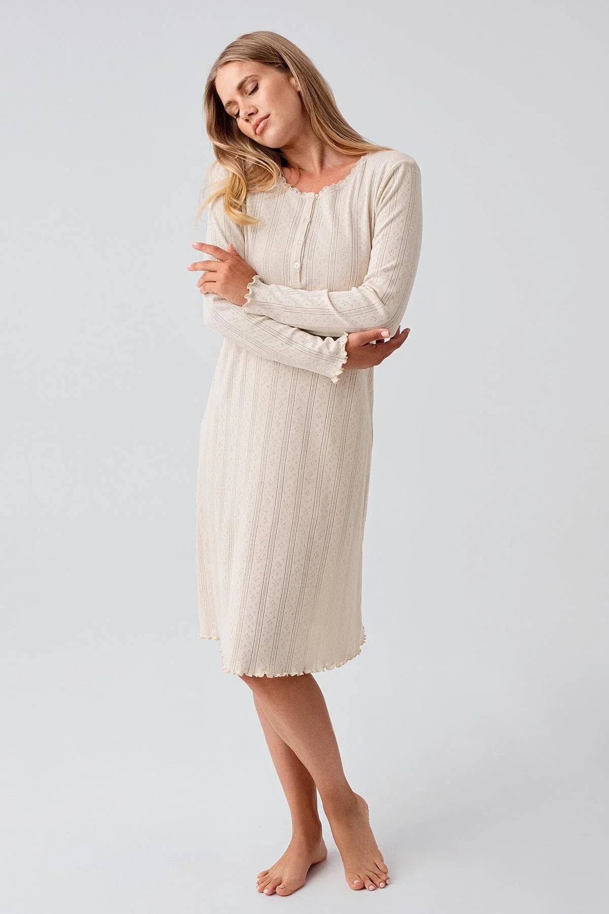 Uzun Kollu Düğmeli Ajurlu Esnek Pamuklu Kısa Gecelik 18107 - Artış Collection