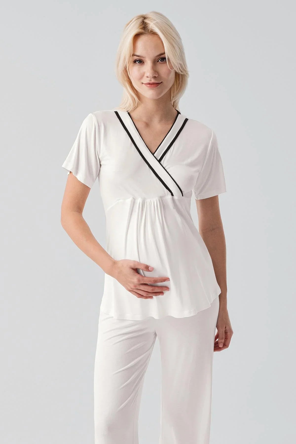 Kısa Kollu Emzirme Bölmeli Ayarlanabilir Bel Esnek Likralı Viskoz Soft Hamile Pijama Takım 19317