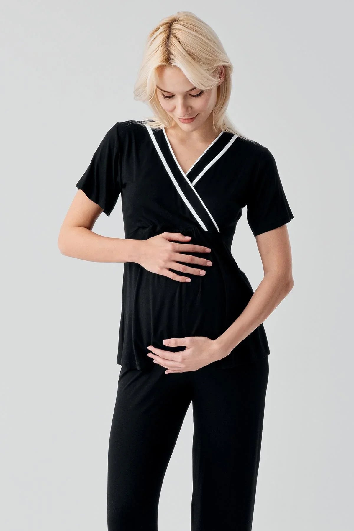 Kısa Kollu Emzirme Bölmeli Ayarlanabilir Bel Esnek Likralı Viskoz Soft Hamile Pijama Takım 19317