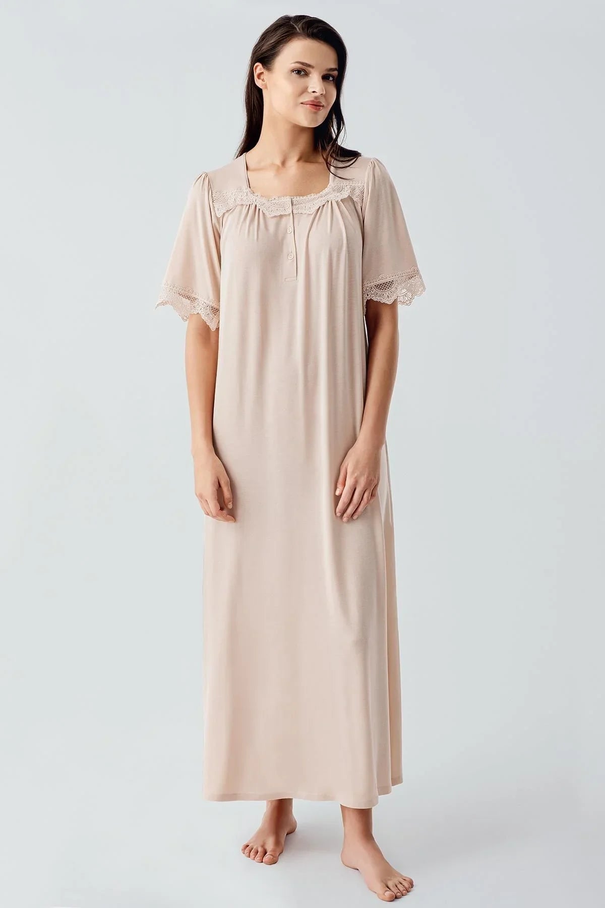 Dantelli Düğmeli Kısa Kollu Esnek Viskoz Uzun Gecelik 17111