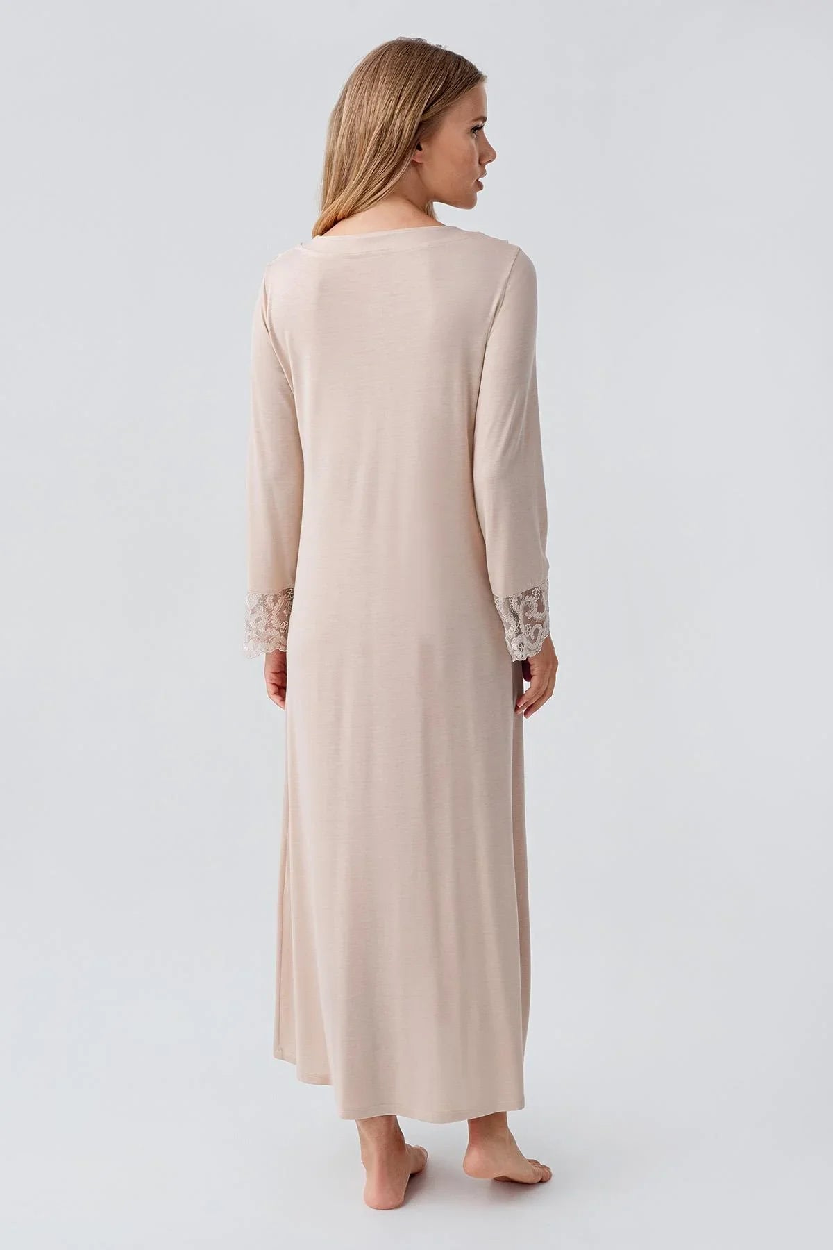 Uzun Kollu Dantelli Düğmeli Esnek Viskoz Gecelik 18105 - Artış Collection