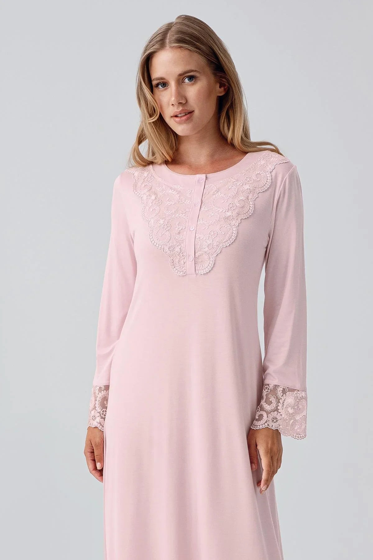 Uzun Kollu Dantelli Düğmeli Esnek Viskoz Gecelik 18105 - Artış Collection