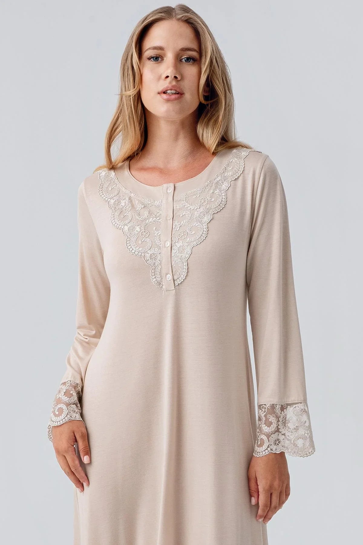 Uzun Kollu Dantelli Düğmeli Esnek Viskoz Gecelik 18105 - Artış Collection
