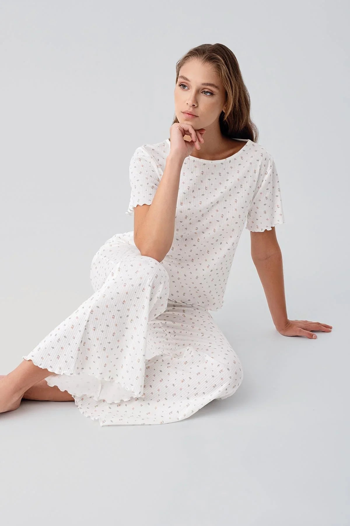 Short-Sleeved Floral Patterned 100% Cotton Pajama Set 19205