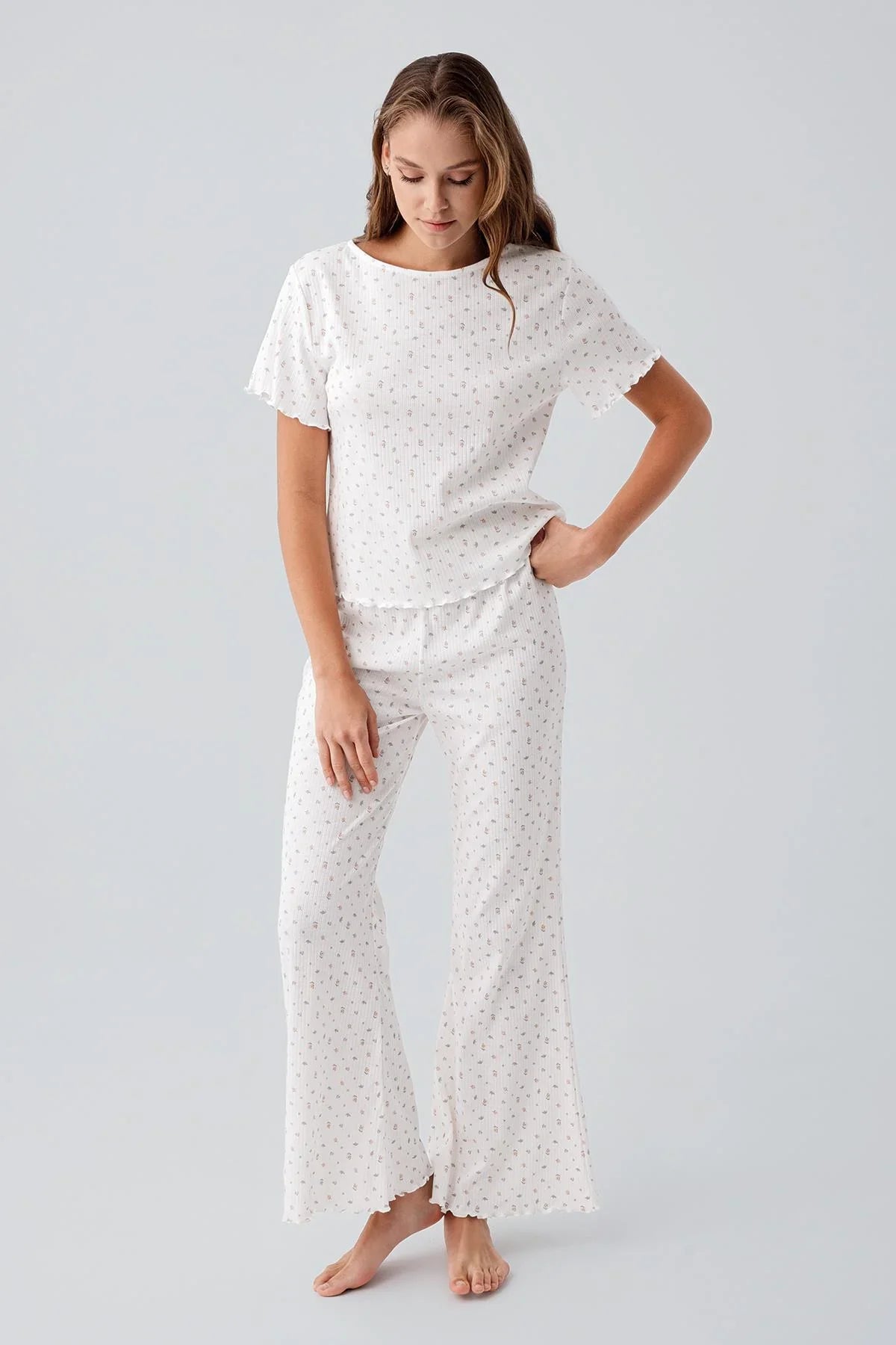 Kısa Kollu Çiçek Desenli %100 Pamuk Pijama Takım 19205