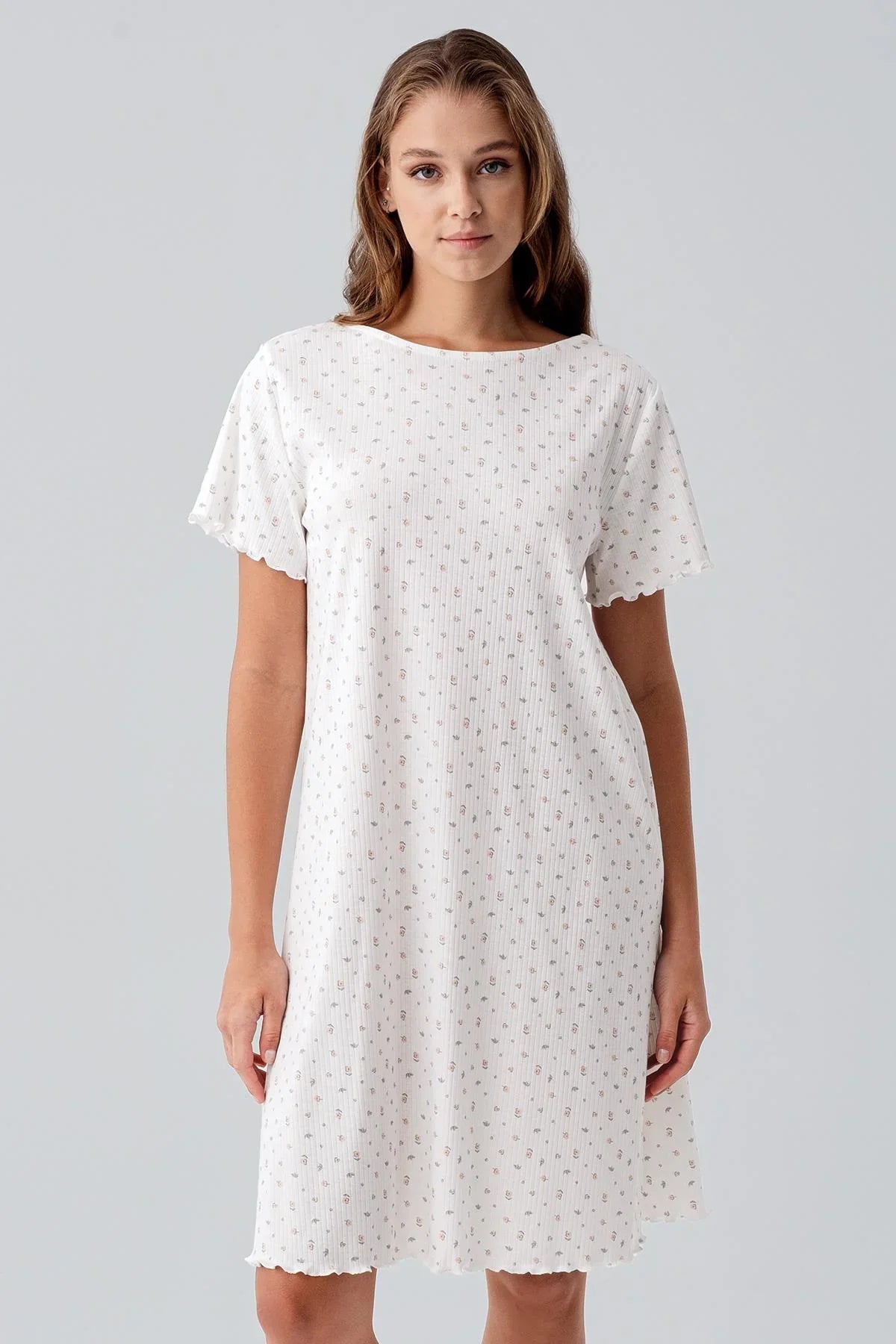 Short-Sleeved Floral Patterned 100% Cotton Nightgown 19105
