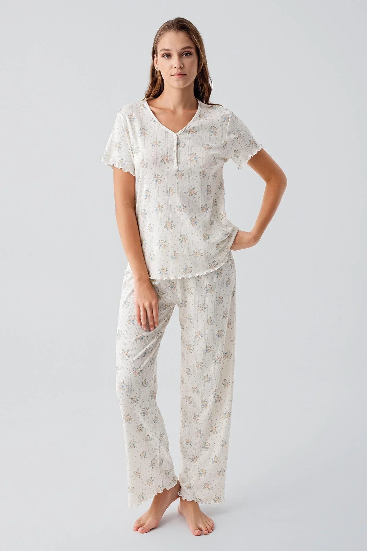 Kısa Kollu Çiçek Desenli Düğmeli Ajurlu %100 Pamuk Pijama Takım 19202