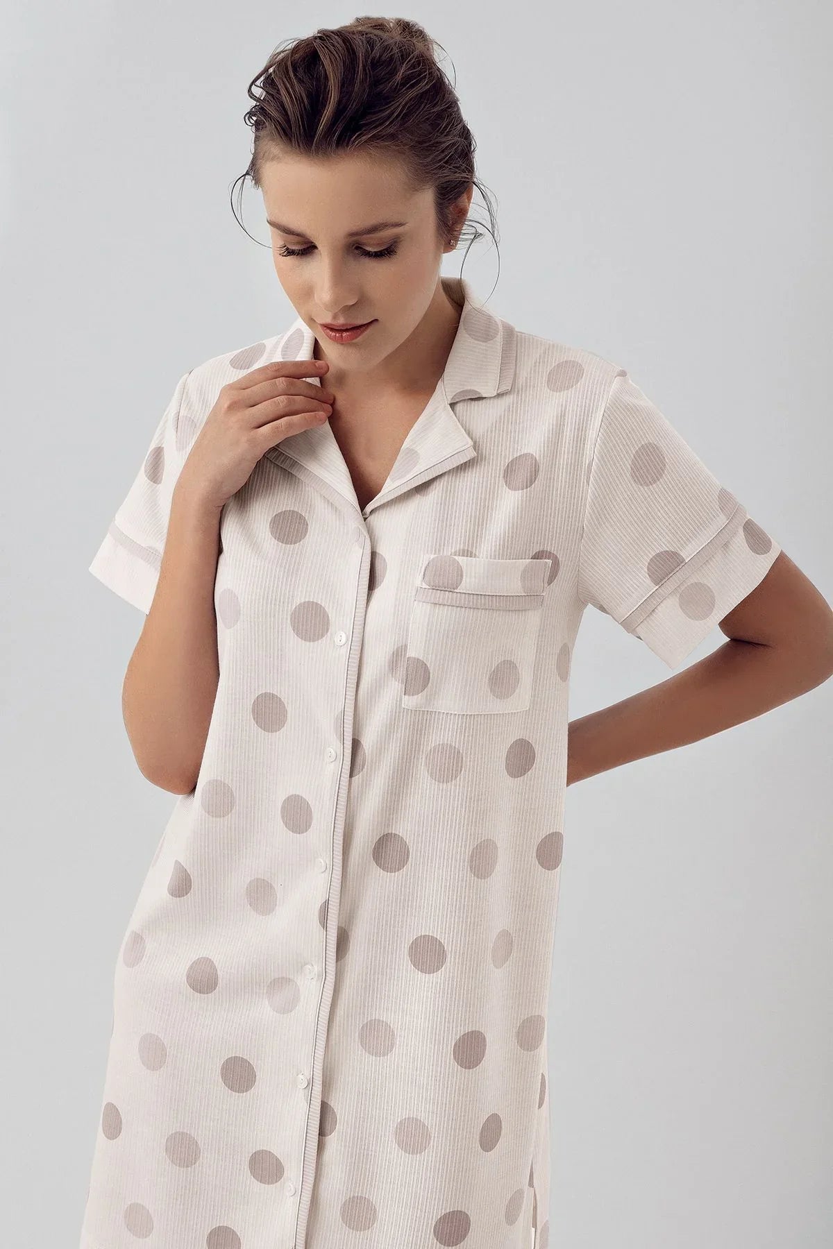 Buttoned Polka Dot Short Sleeve Flexible Viscose Nightgown 16100