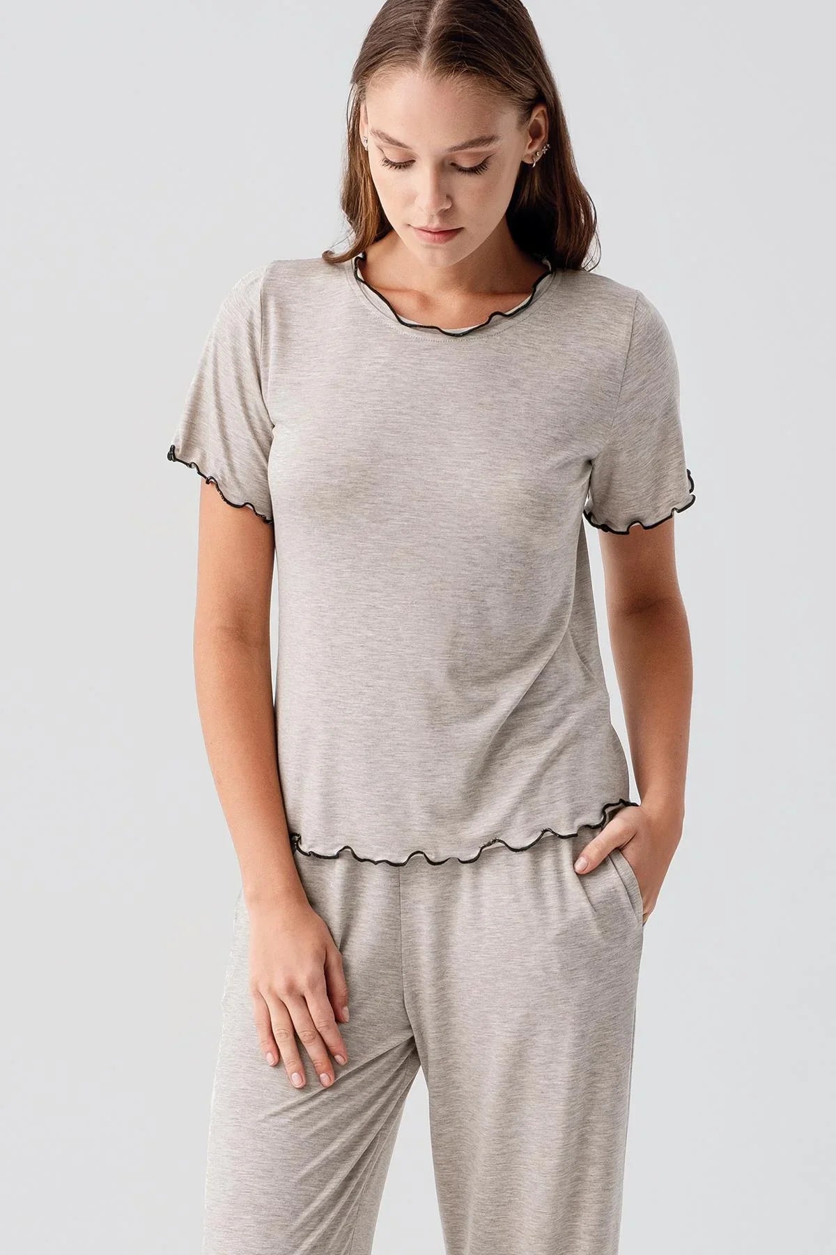 Kısa Kollu Fırfır Detaylı Rahat Esnek Viskoz Pijama Takım 19211 - Artış Collection