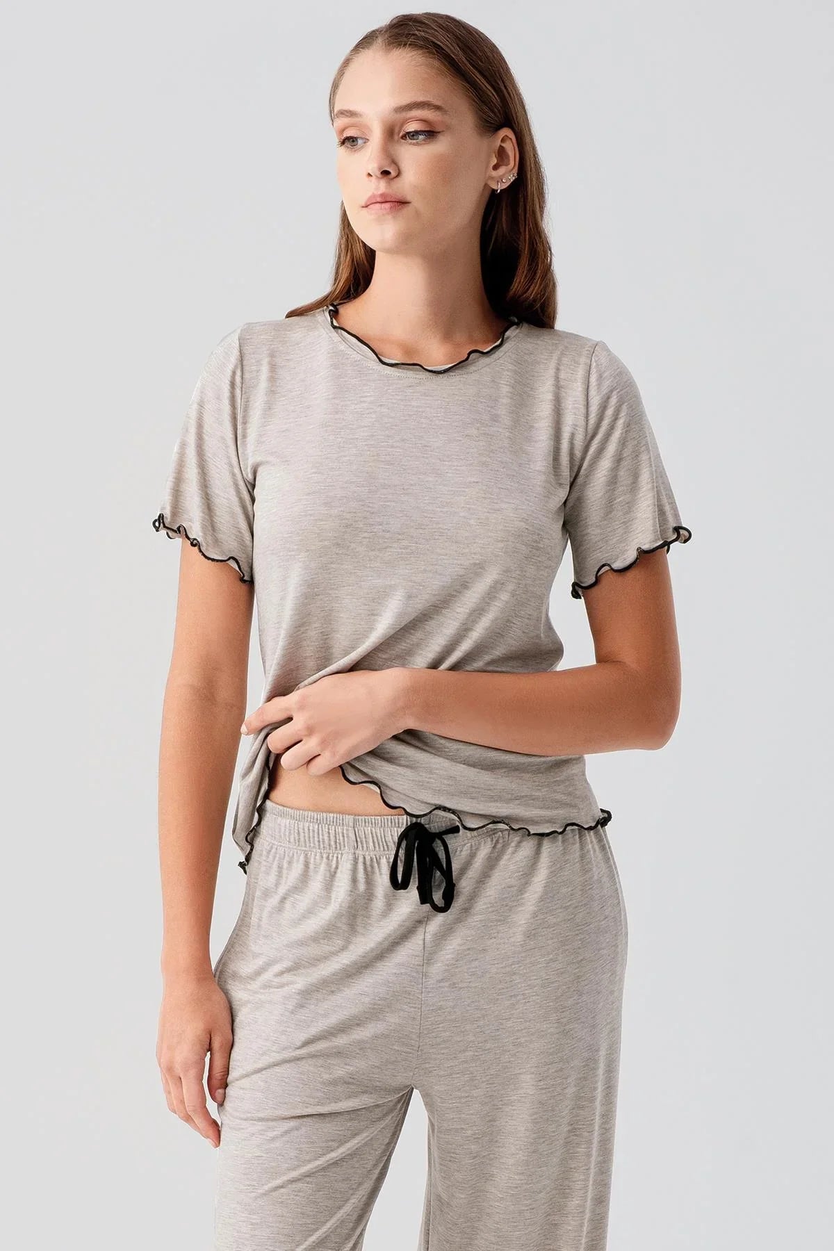 Kısa Kollu Fırfır Detaylı Rahat Esnek Viskoz Pijama Takım 19211 - Artış Collection