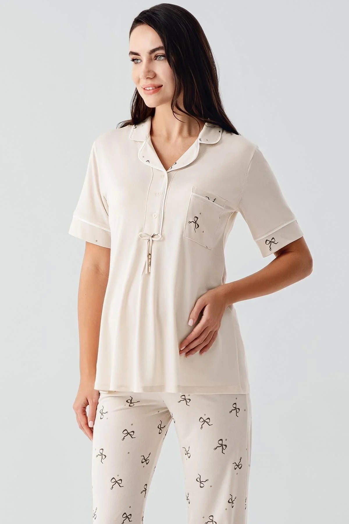 Fiyonk Desenli Düğmeli Kısa Kollu Esnek Viskoz Hamile Pijama Takım 17207