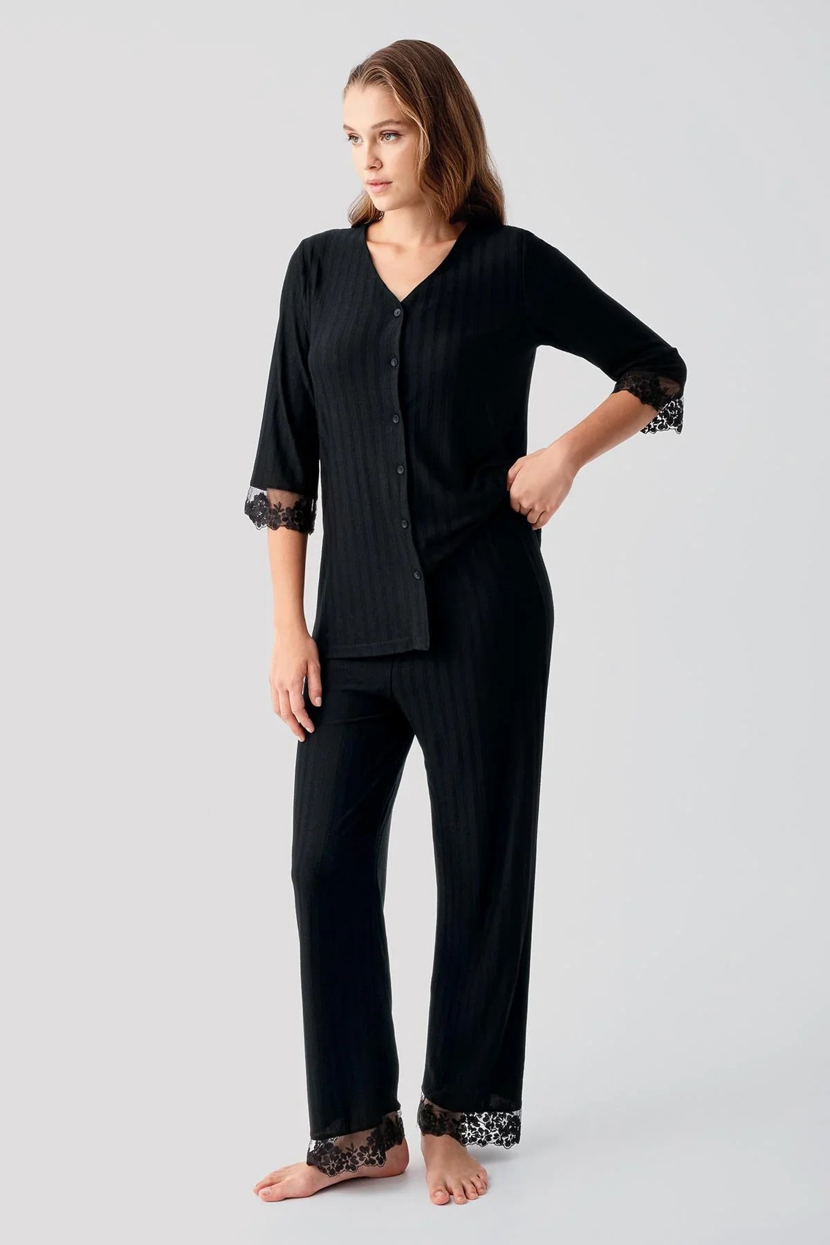 Truvakar Sleeveless Lace Buttoned Stretch Viscose Pajama Set 19207
