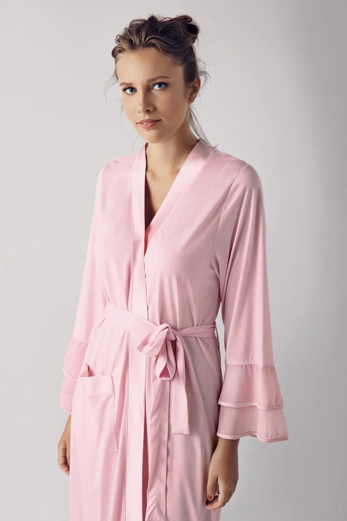 Kadın Uzun Şifon Saten Detaylı Uzun Kollu Viskoz Sabahlık 8600