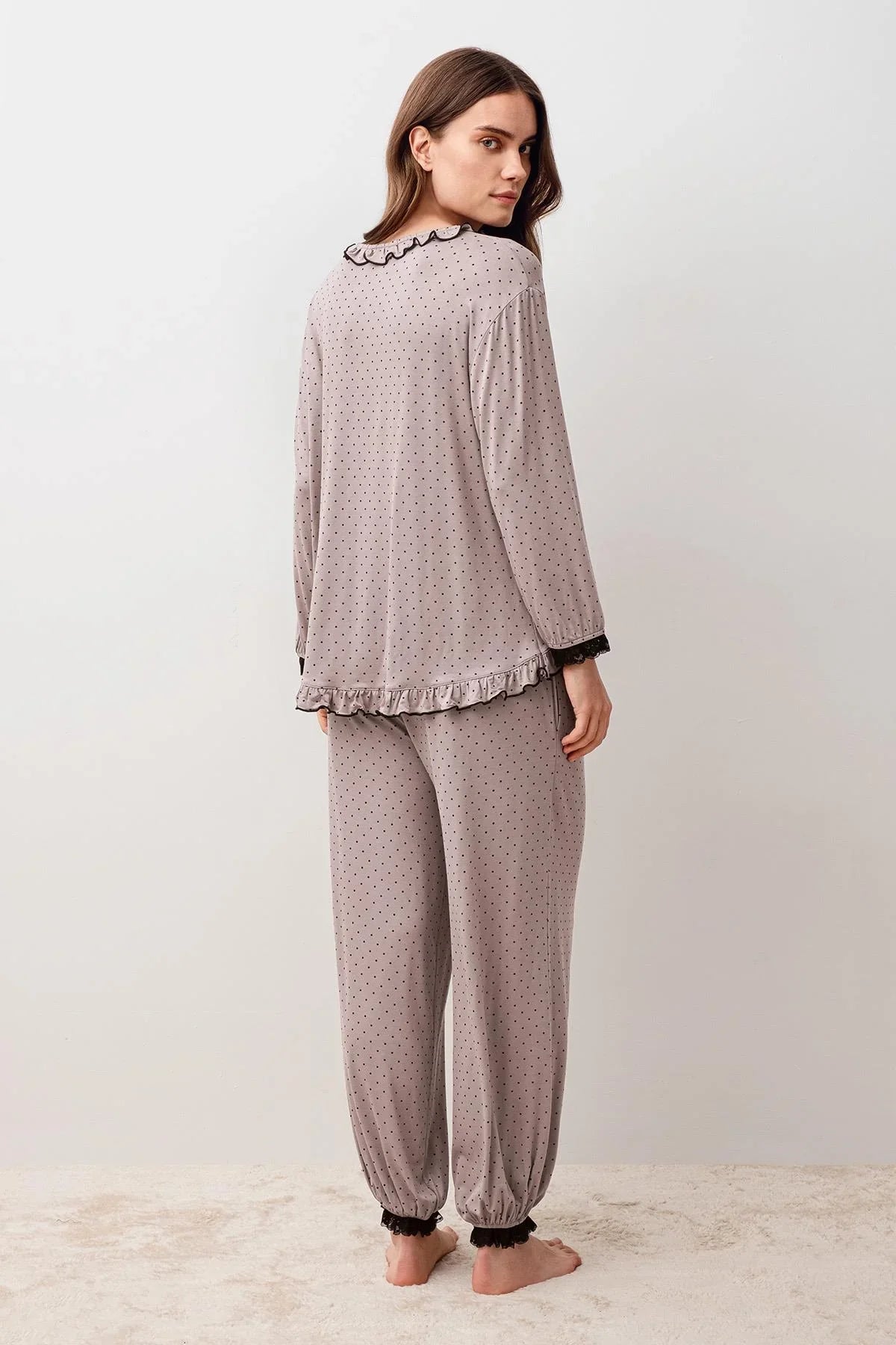 Uzun Kollu Puantiyeli Dantelli Paçası Lastikli Likralı Viskoz Pijama Takım 20208 - Artış Collection