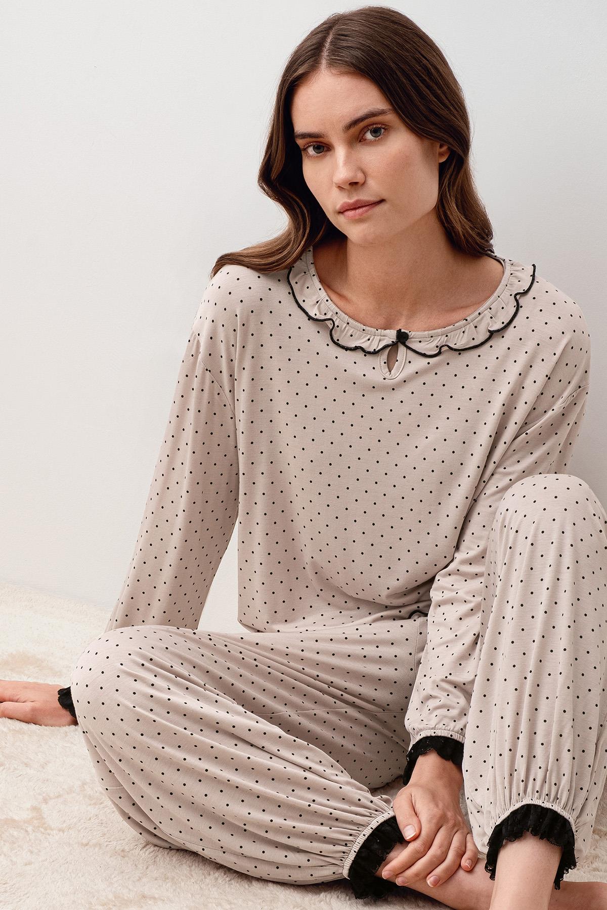 Uzun Kollu Puantiyeli Dantelli Paçası Lastikli Likralı Viskoz Pijama Takım 20208