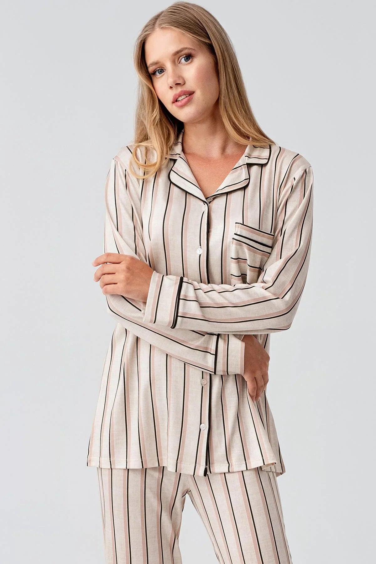 Uzun Kollu Çizgili Düğmeli Esnek Viskoz Pijama Takım 18220