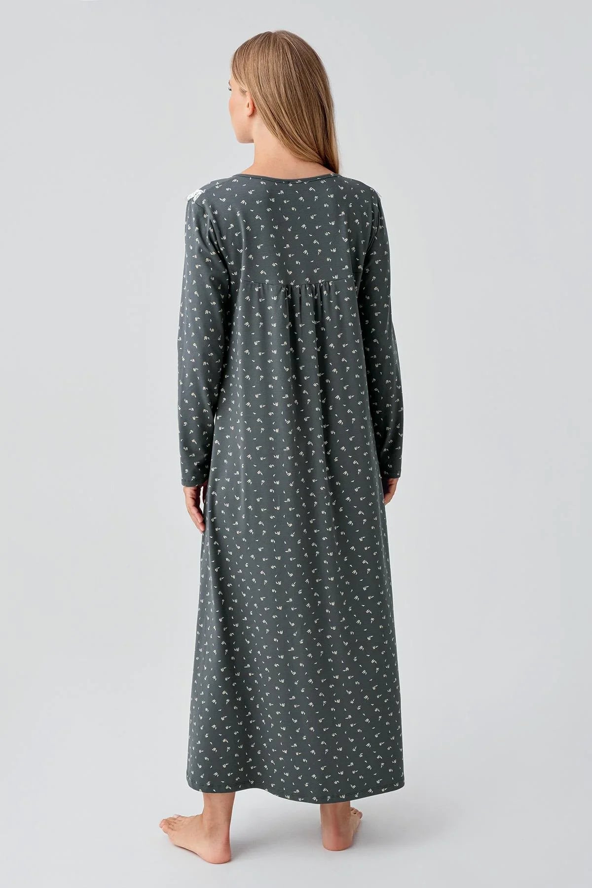 Uzun Kollu Desenli Düğmeli Esnek Pamuklu Gecelik 18101