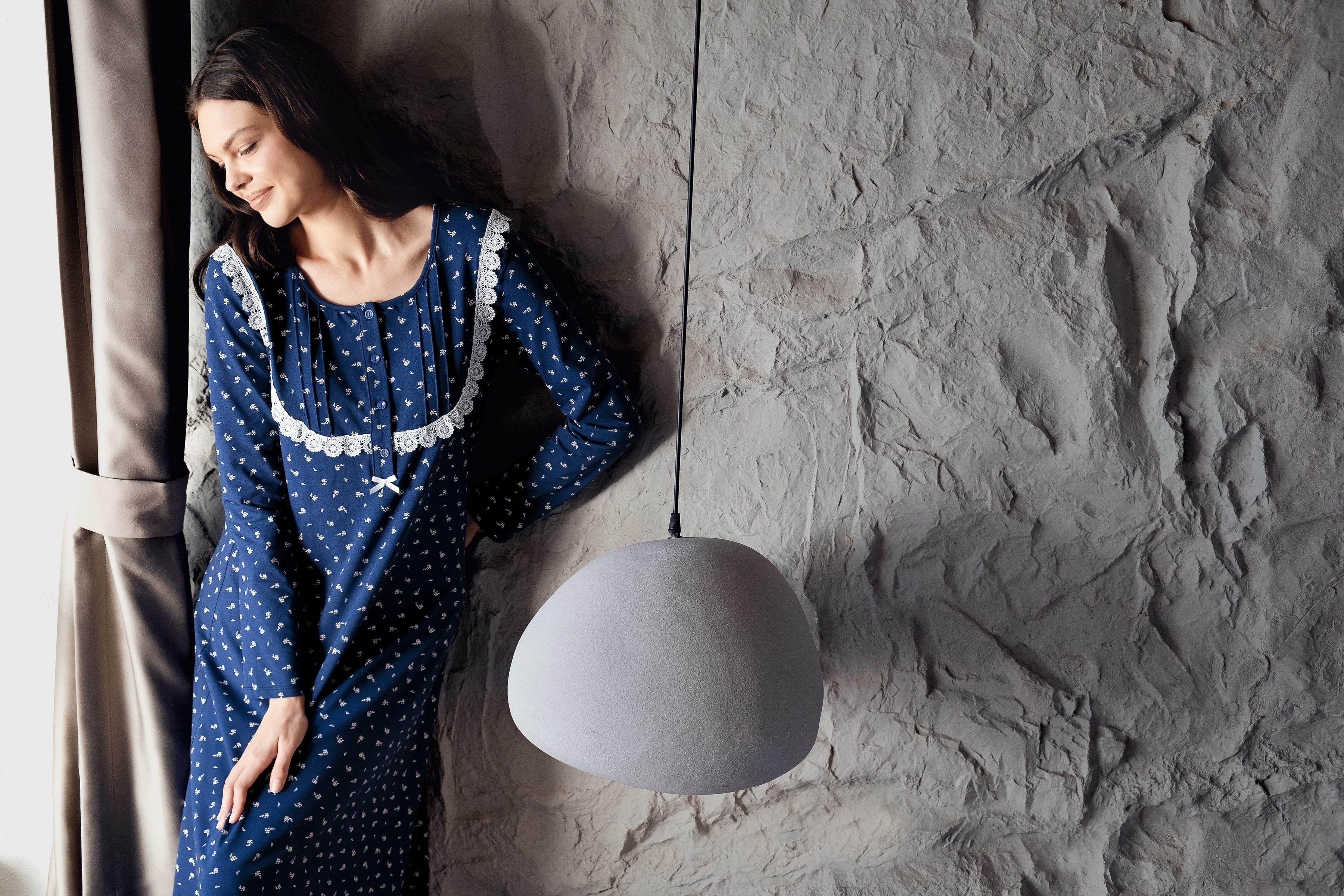 Uzun Kollu Desenli Düğmeli Esnek Pamuklu Gecelik 18101