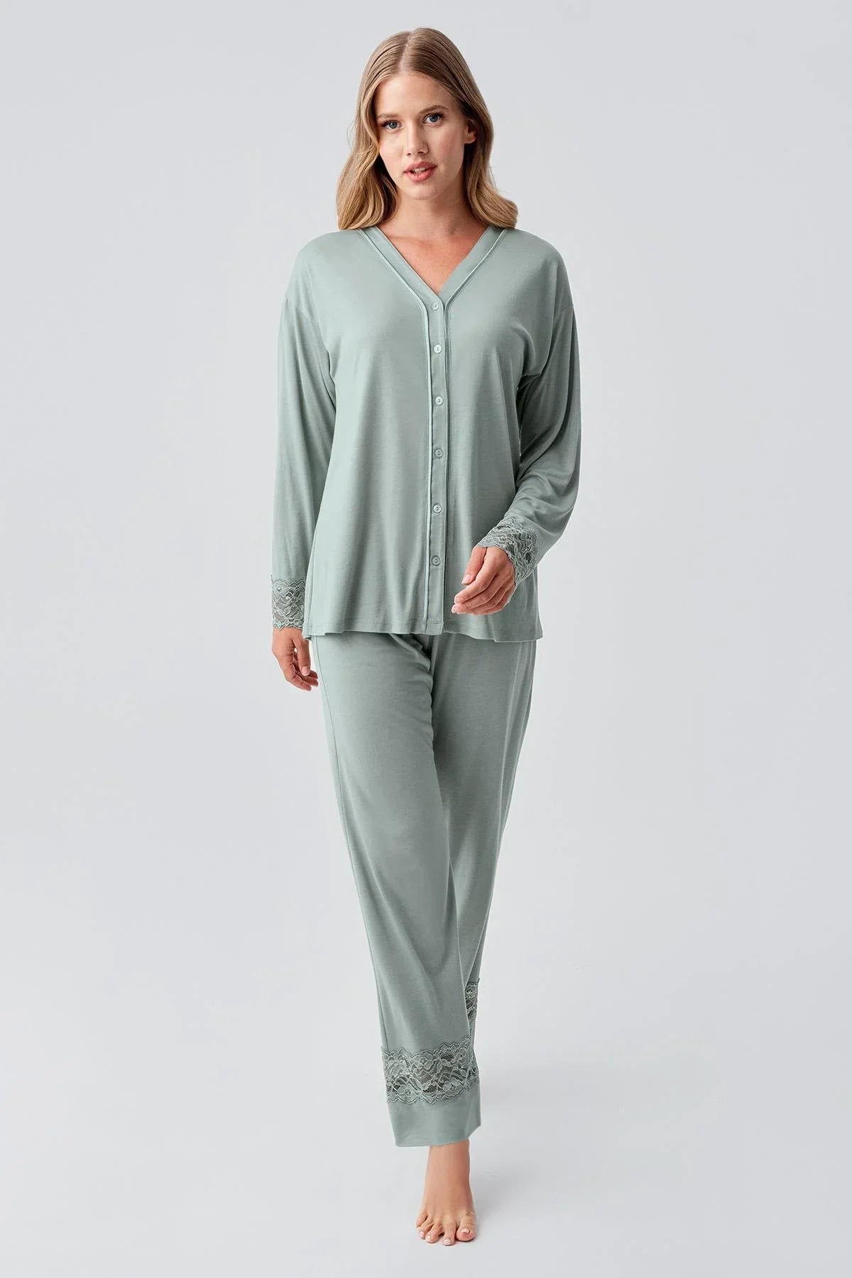 Uzun Kollu Düğmeli Dantelli Esnek Viskoz Pijama Takım 18206 - Artış Collection