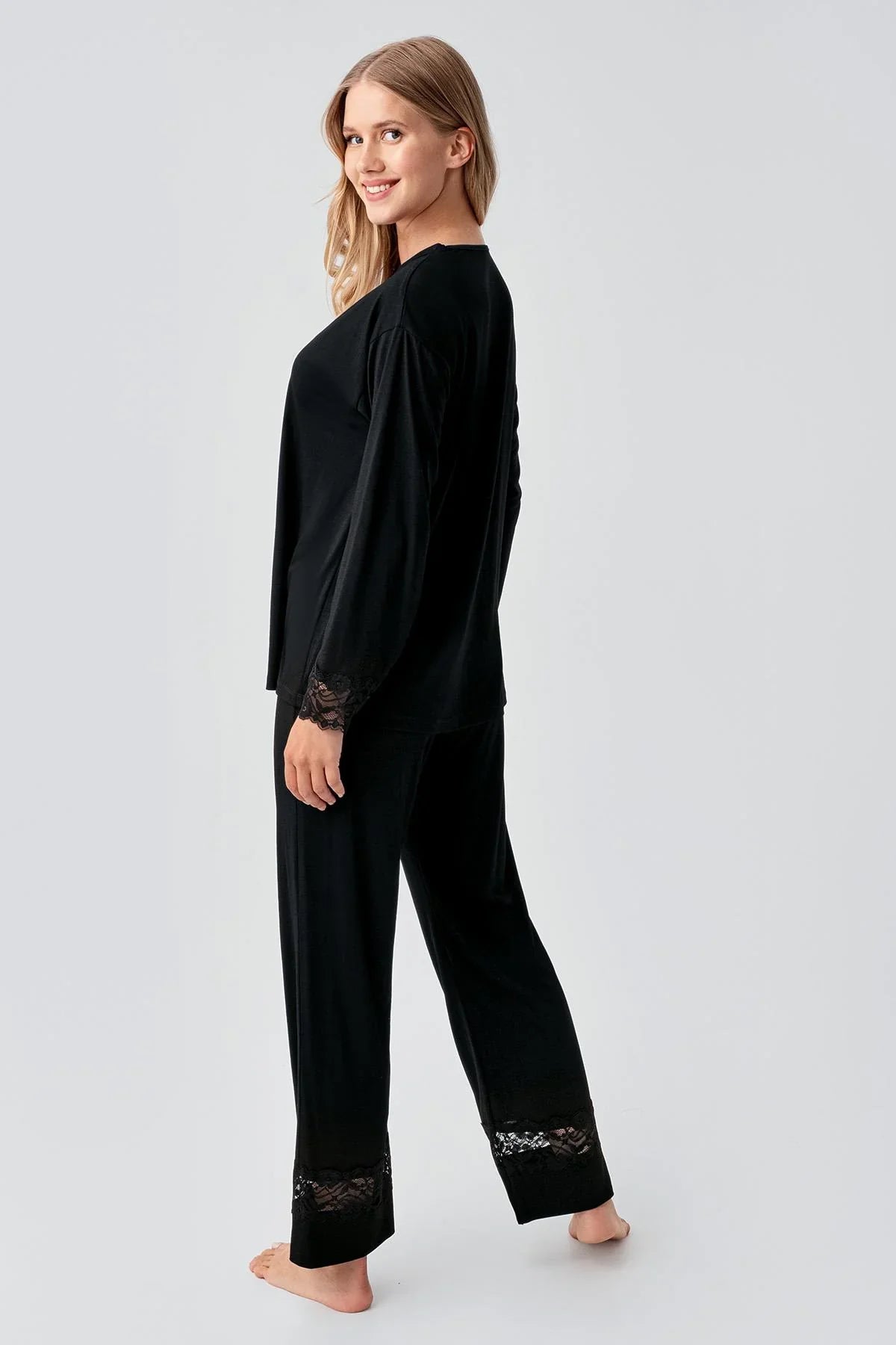 Uzun Kollu Düğmeli Dantelli Esnek Viskoz Pijama Takım 18206 - Artış Collection