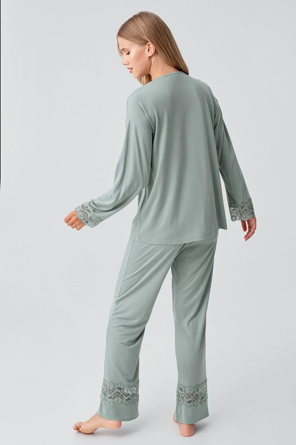 Uzun Kollu Düğmeli Dantelli Esnek Viskoz Pijama Takım 18206 - Artış Collection