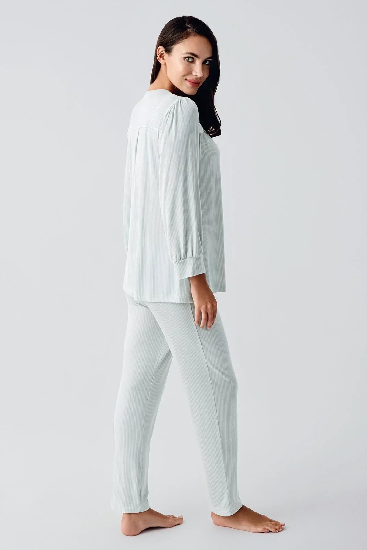 Long-Sleeved Buttoned Lace-Up Stretchy Lycra Viscose Soft Pajama Set 22100