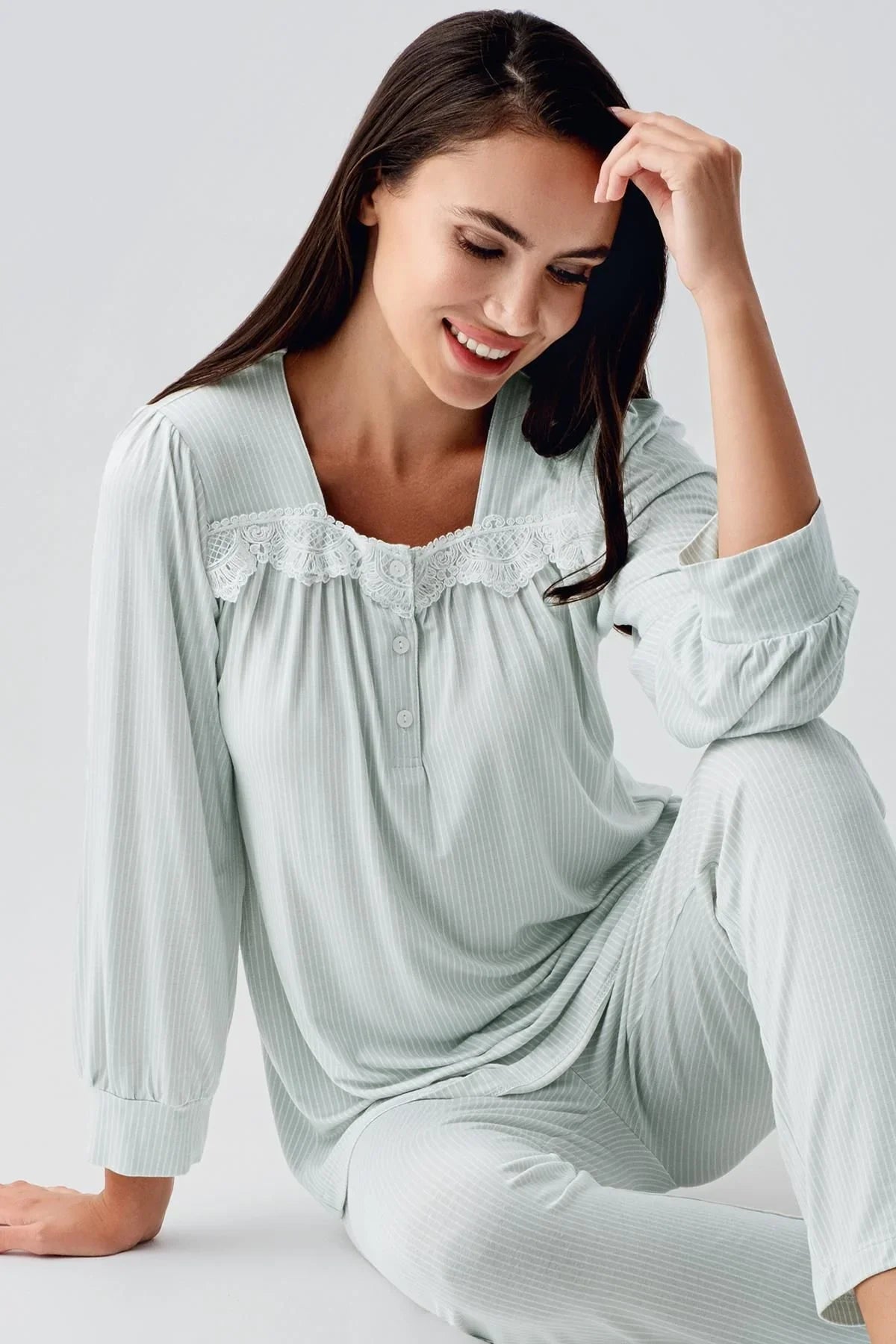 Long-Sleeved Buttoned Lace-Up Stretchy Lycra Viscose Soft Pajama Set 22100