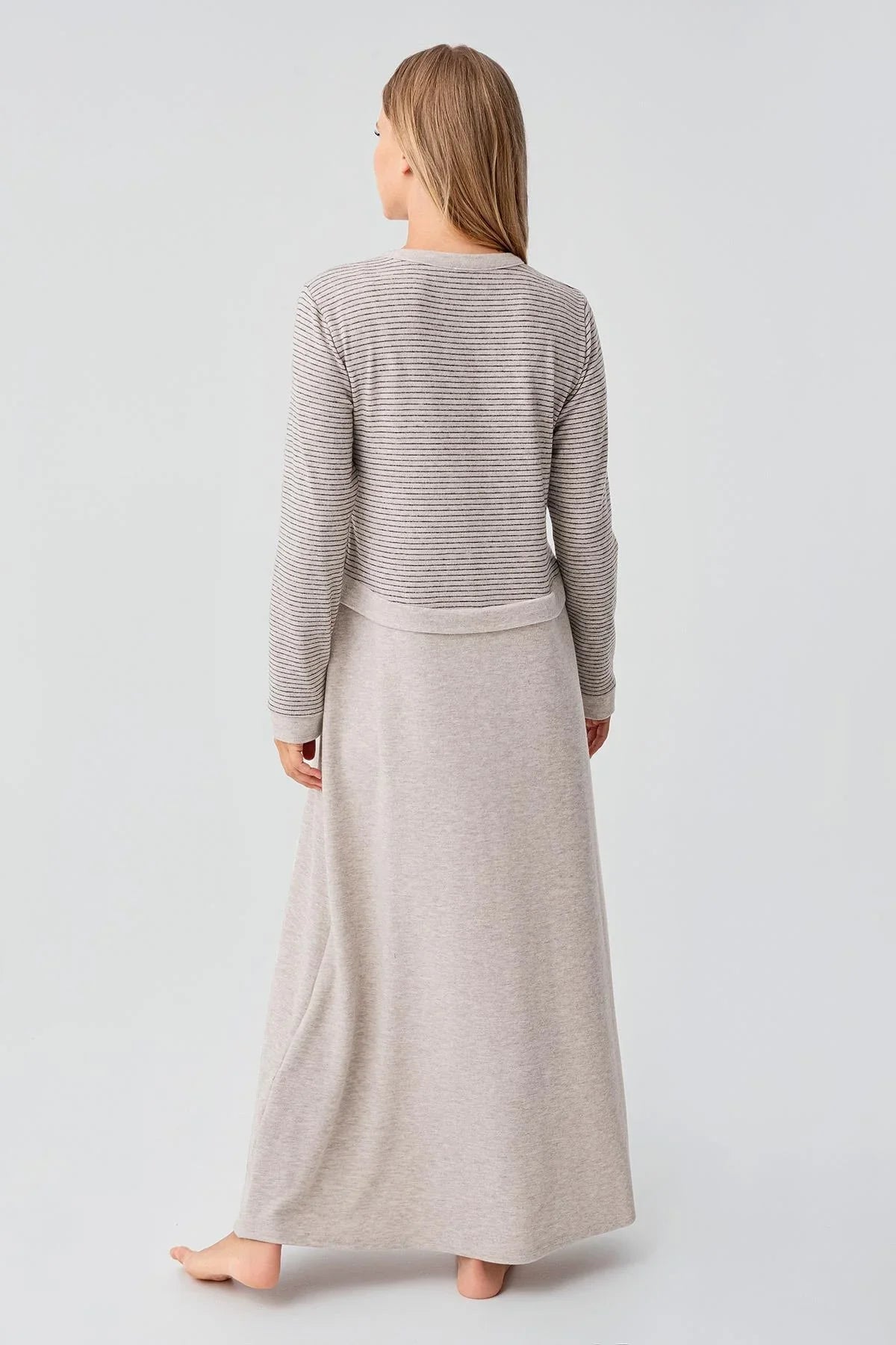 Uzun Kollu Düğmeli Esnek Yumuşak Dokulu Viskoz Gecelik 18102