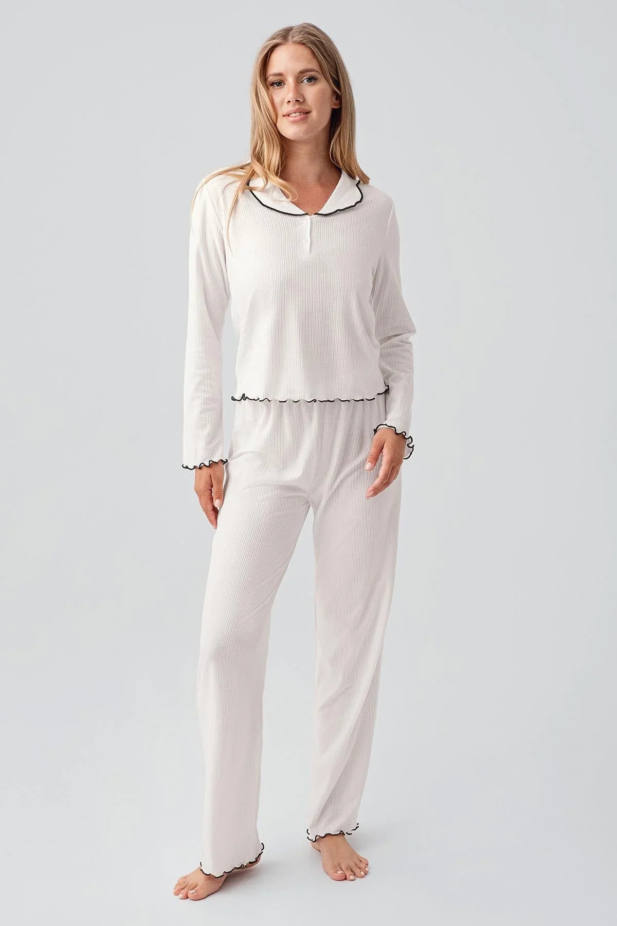 Uzun Kollu Düğmeli Fırfır Dikişli Viskoz Pijama Takım 18212