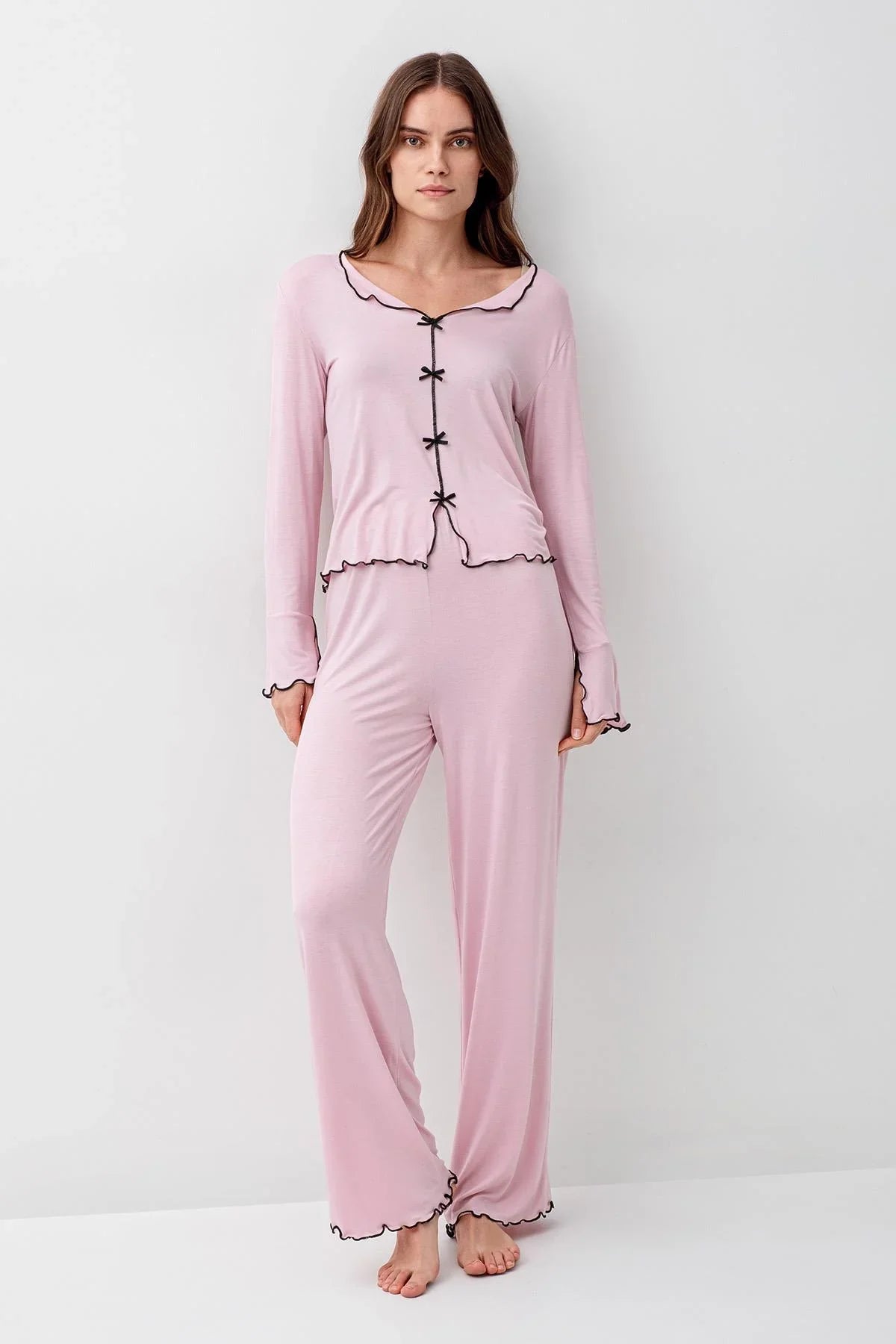 Uzun Kollu Kurdele Fiyonk Detaylı Esnek Likralı Viskoz Soft Pijama Takım 18208 - Artış Collection
