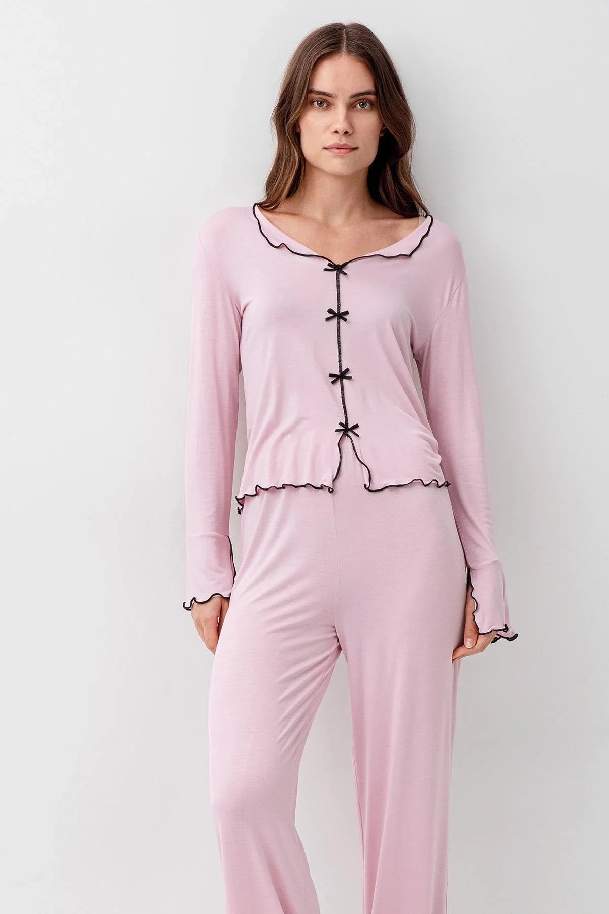 Uzun Kollu Kurdele Fiyonk Detaylı Esnek Likralı Viskoz Soft Pijama Takım 18208 - Artış Collection