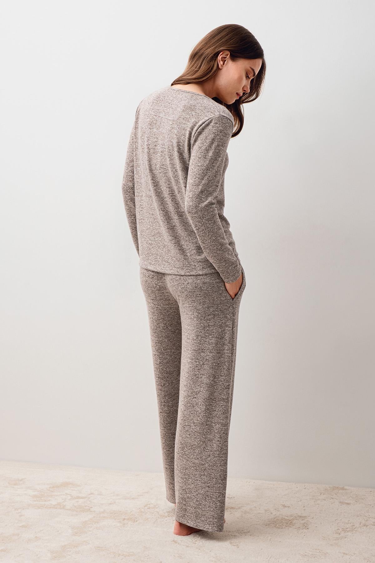 Uzun Kollu Yumuşak Dokulu Esnek Viskoz Pijama Takım 20209