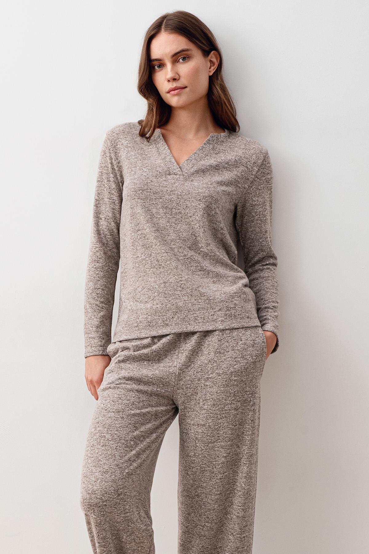 Uzun Kollu Yumuşak Dokulu Esnek Viskoz Pijama Takım 20209