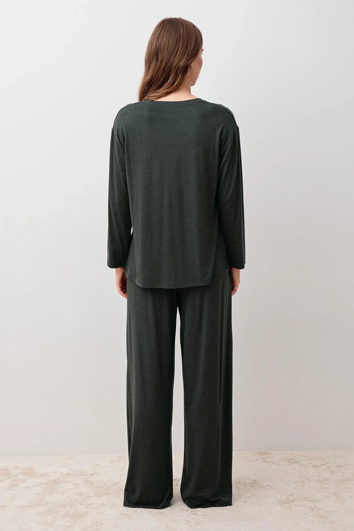 Uzun Kollu Yumuşak Dokulu Esnek Viskoz Pijama Takım 20202