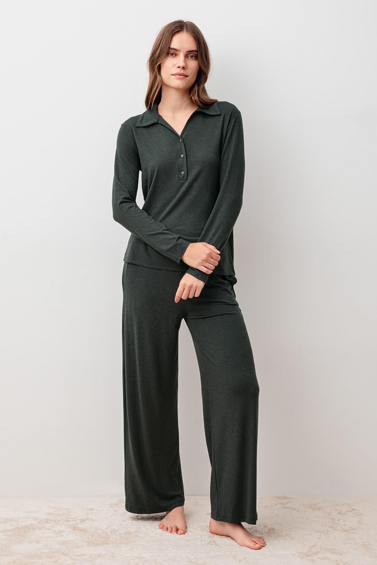 Uzun Kollu Düğmeli Yumuşak Dokulu Esnek Viskoz Pijama Takım 20203