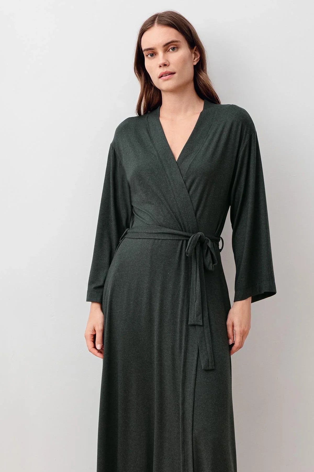 Long-Sleeve Soft-Texture Flexible Viscose Robe 20500