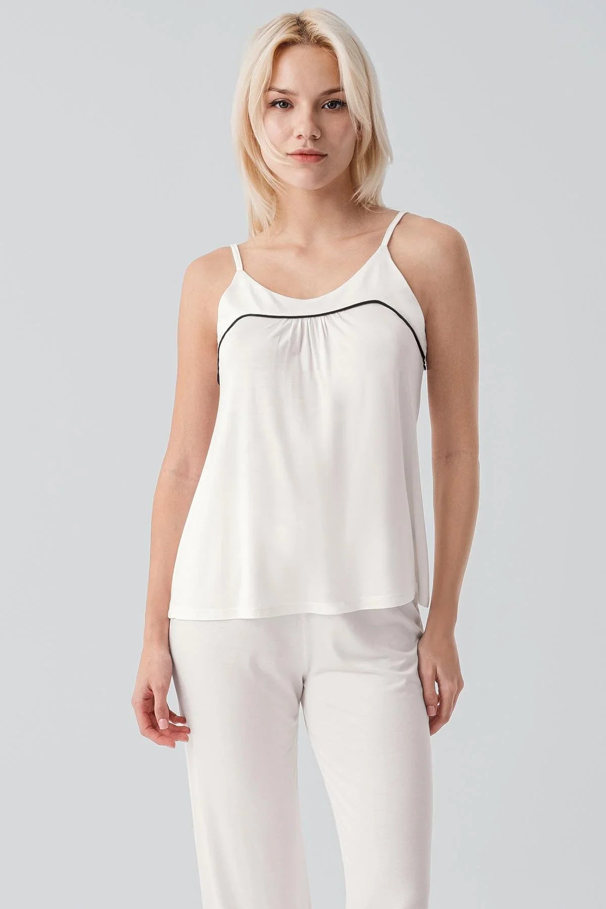 Askılı Biyeli Rahat  Esnek Likralı Viskoz Soft Pijama Takım 19215