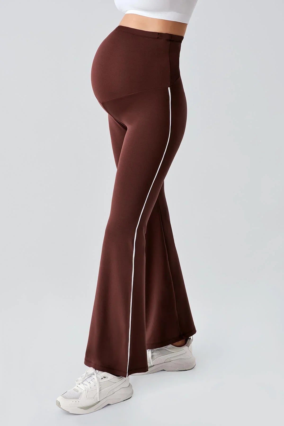 Brown high-waisted maternity flared leggings with white piping, Artış Collection