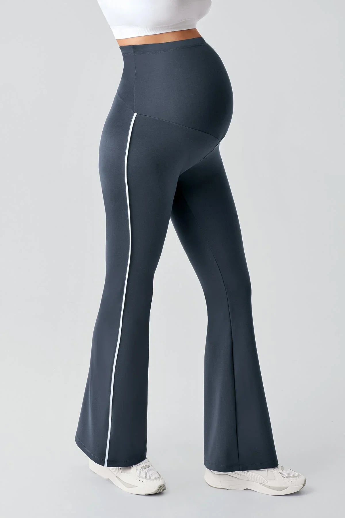 High-waisted maternity flared leggings with white piping, Artış Collection