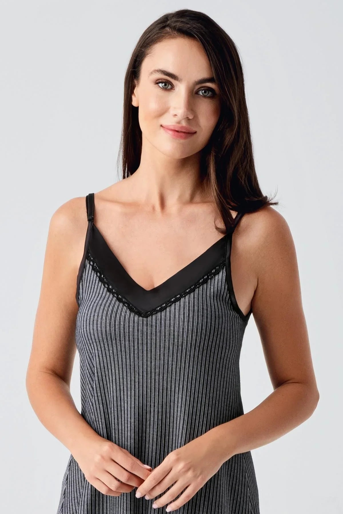 Dantelli Askılı Kısa Esnek Viskoz Gecelik 15106