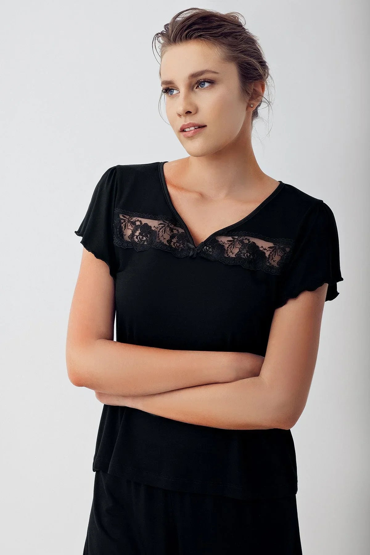 Dantelli Kısa Kollu Esnek Viskoz Şortlu Pijama Takımı 16210 - Artış Collection