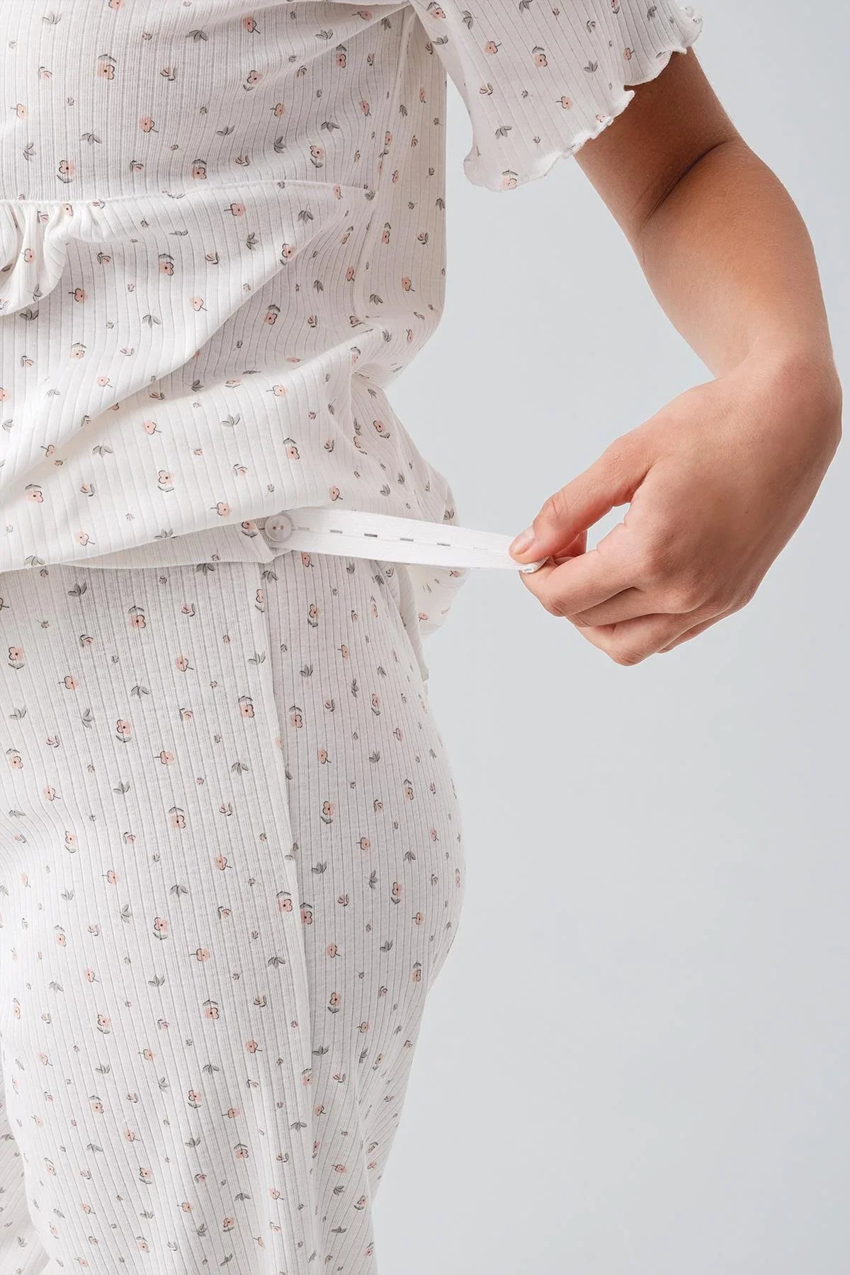 Kısa Kollu Düğmeli Çiçek Desenli %100 Pamuk Hamile Pijama Takım 19206