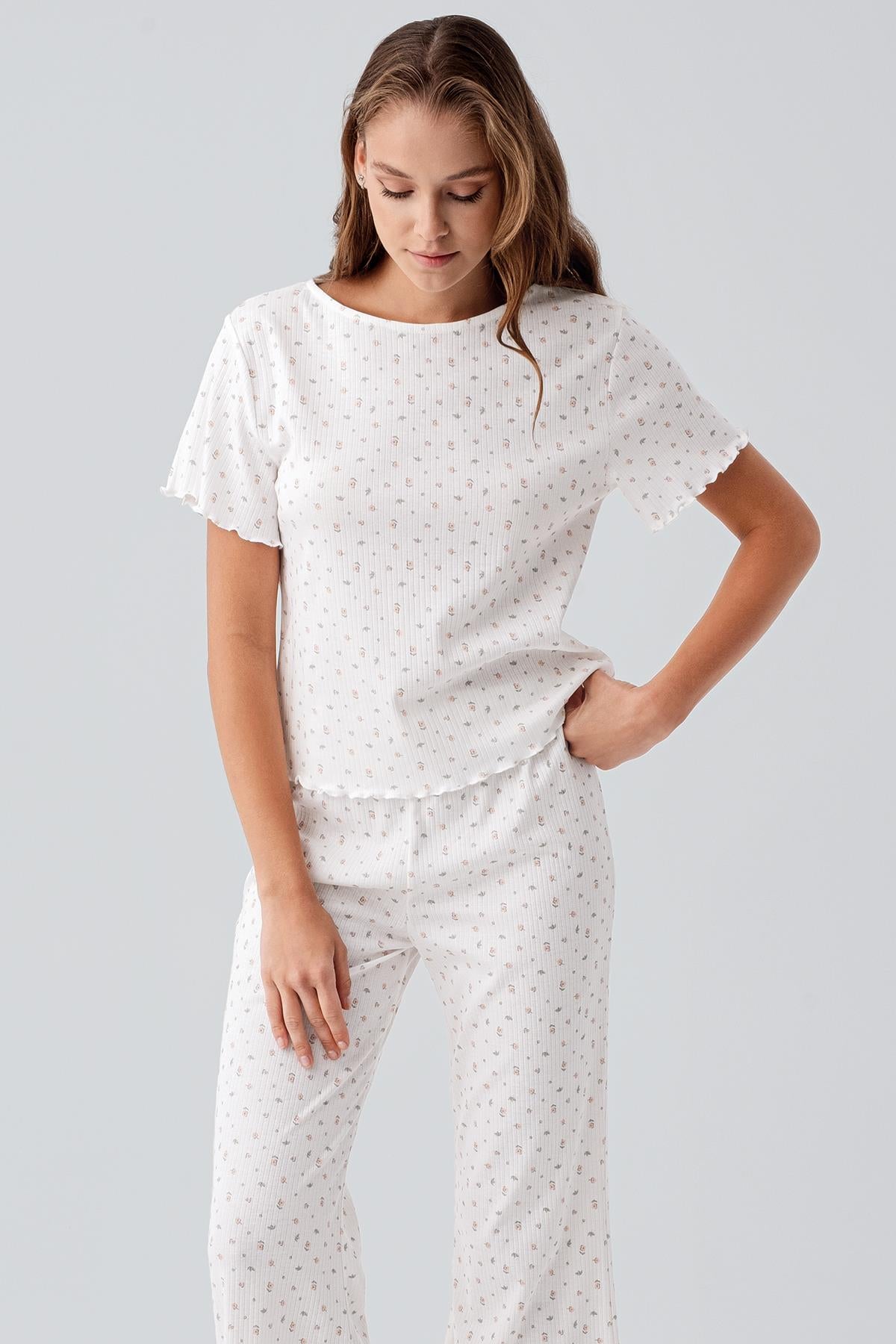 Kısa Kollu Çiçek Desenli %100 Pamuk Pijama Takım 19205