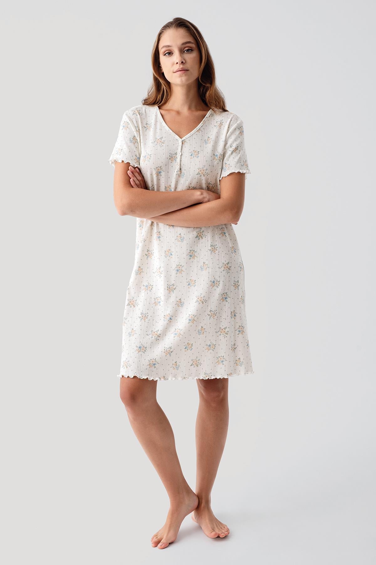 Kısa Kollu Düğmeli Çiçek Desenli Ajurlu %100 Pamuk Gecelik 19102