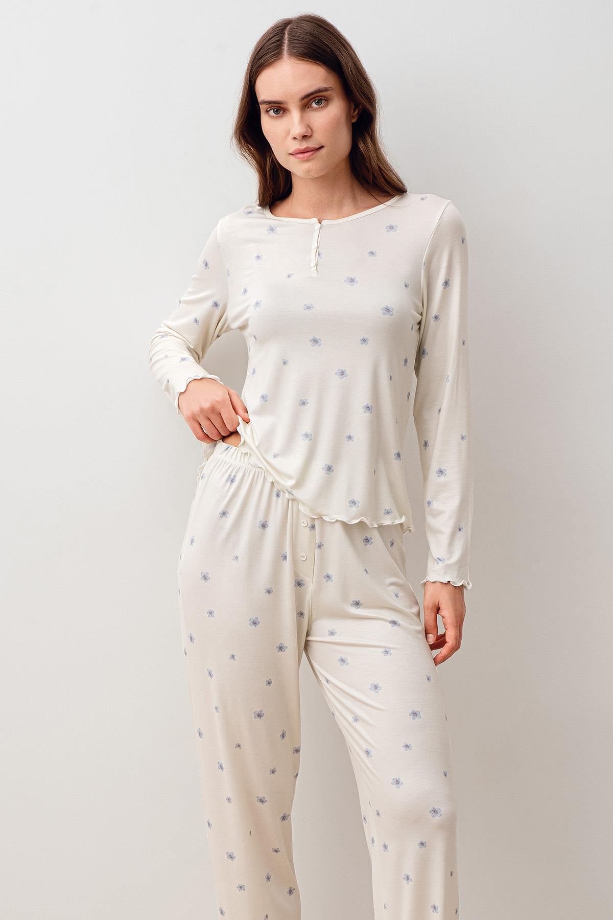 Uzun Kollu Düğmeli Desenli Likralı Viskoz Pijama Takım 20200