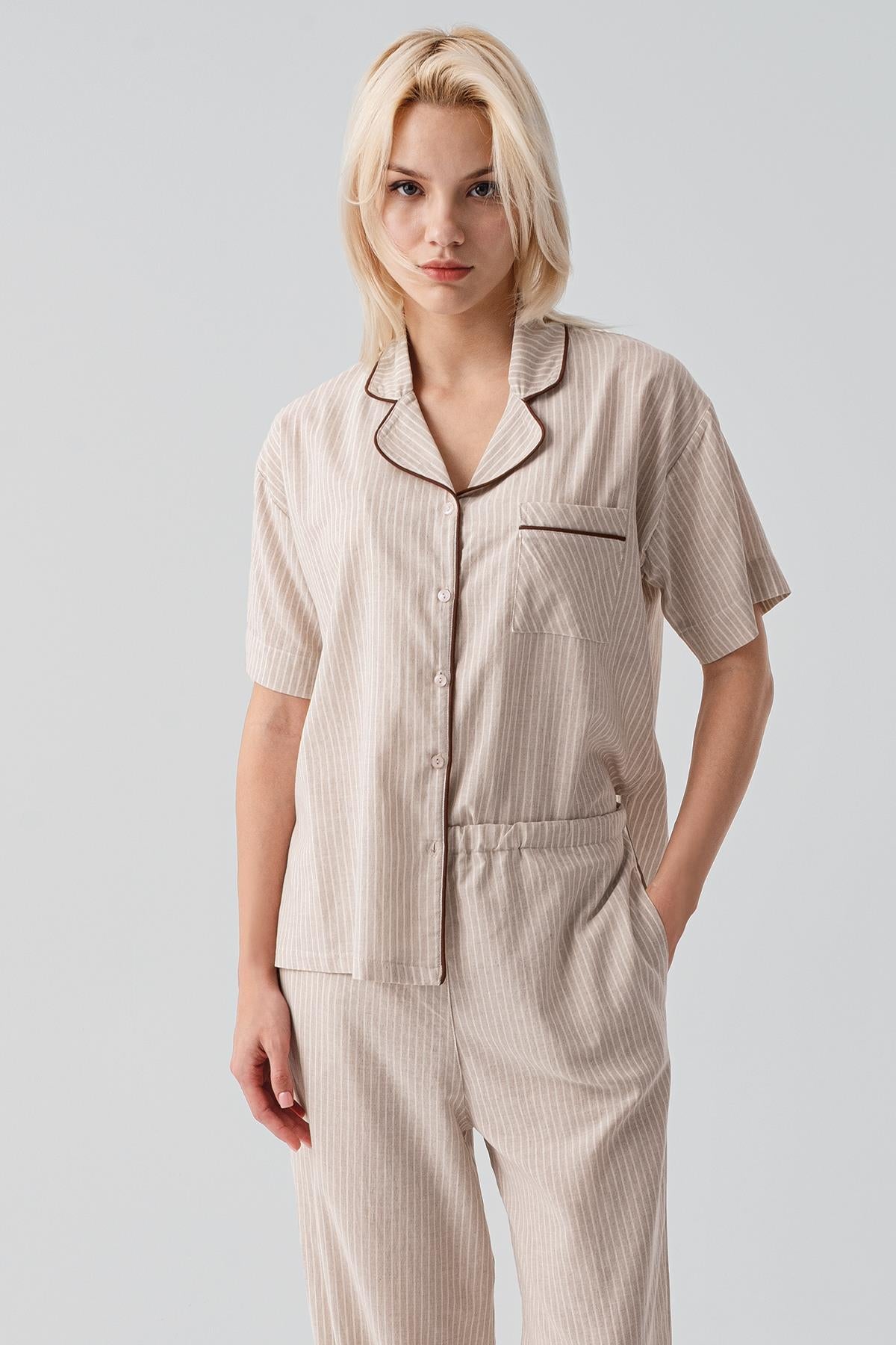 Kısa Kollu Düğmeli Çizgili Dokuma %100 Pamuk Pijama Takım 19208