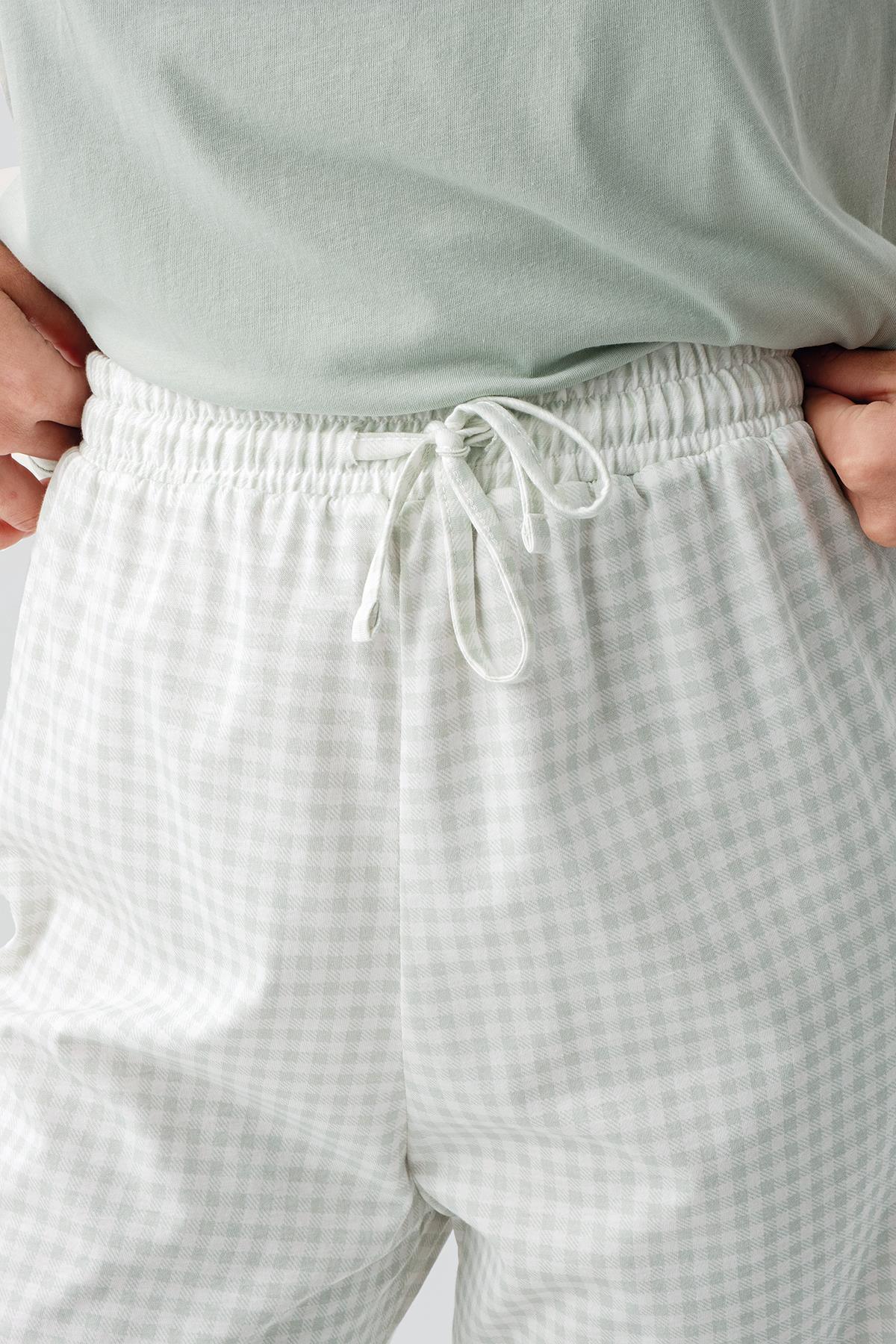 Short-sleeved, gingham pattern, stretchy cotton pajama set 19200