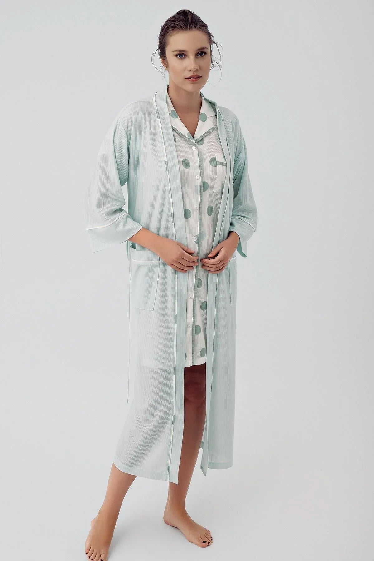 Polka Dot Buttoned Short Sleeve Flexible Viscose Dressing Gown Nightgown Set 16410