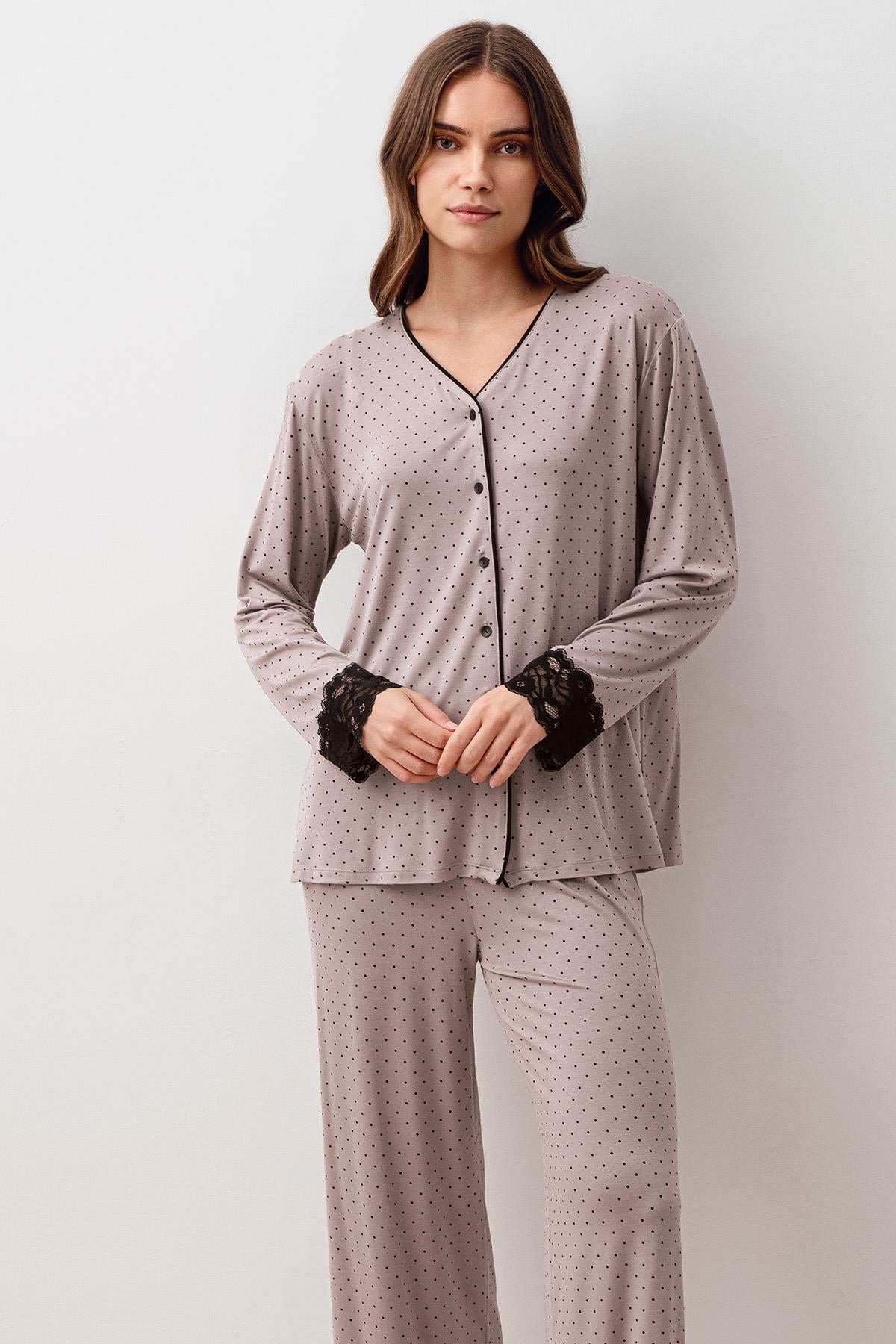 Puantiyeli Düğmeli Dantelli Likralı Viskoz Pijama Takım 20207