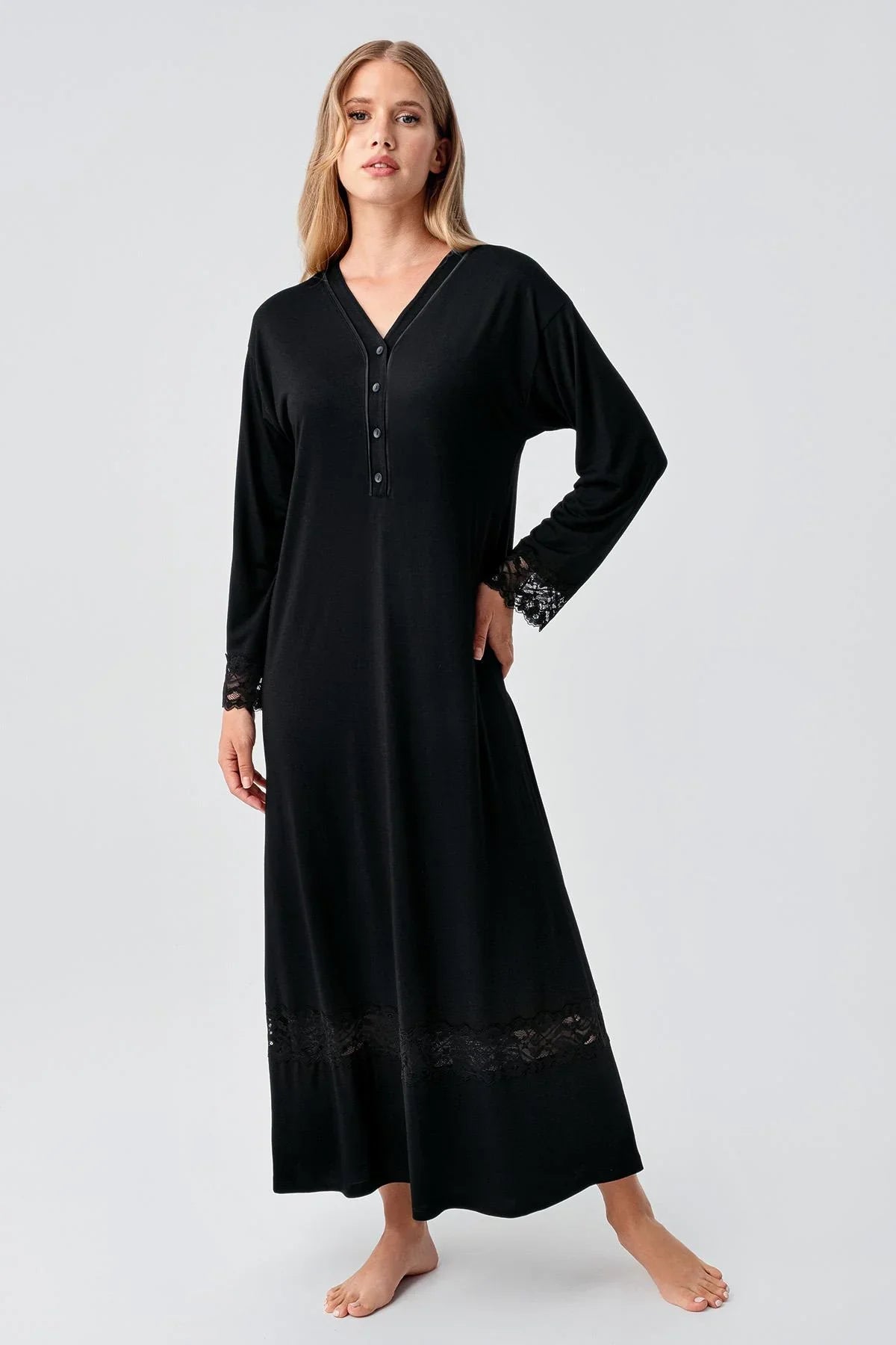 Uzun Kollu Dantelli Düğmeli Esnek Viskoz Gecelik 18106